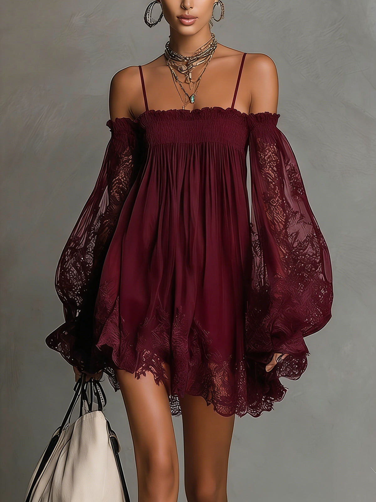 Noemi | Vestito mini in chiffon blu navy con scollo a spalle scoperte, bordo in pizzo e maniche trasparenti